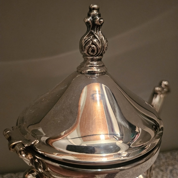 FB Rogers Vintage Silverplate Teapot - Picture 5 of 8
